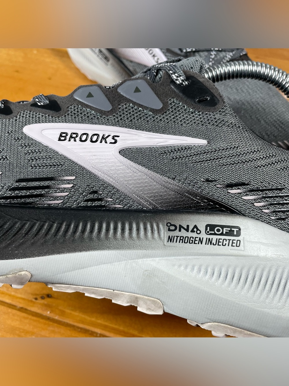 Brooks Ghost Trail Womens Size 9.5 B Gray Black Trail Running Shoes 1204641B037 - Picture 11 of 16